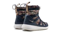 Roshe Run Hi Sneakerboot QS WMNS "Liberty of London Armory Navy" 633519 402