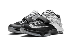KD 7 BHM "Black History Month" 718817 010