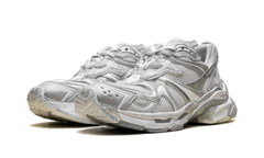 Runner Sneaker "Worn-Out - White Silver" 779066 W3RXP 9110