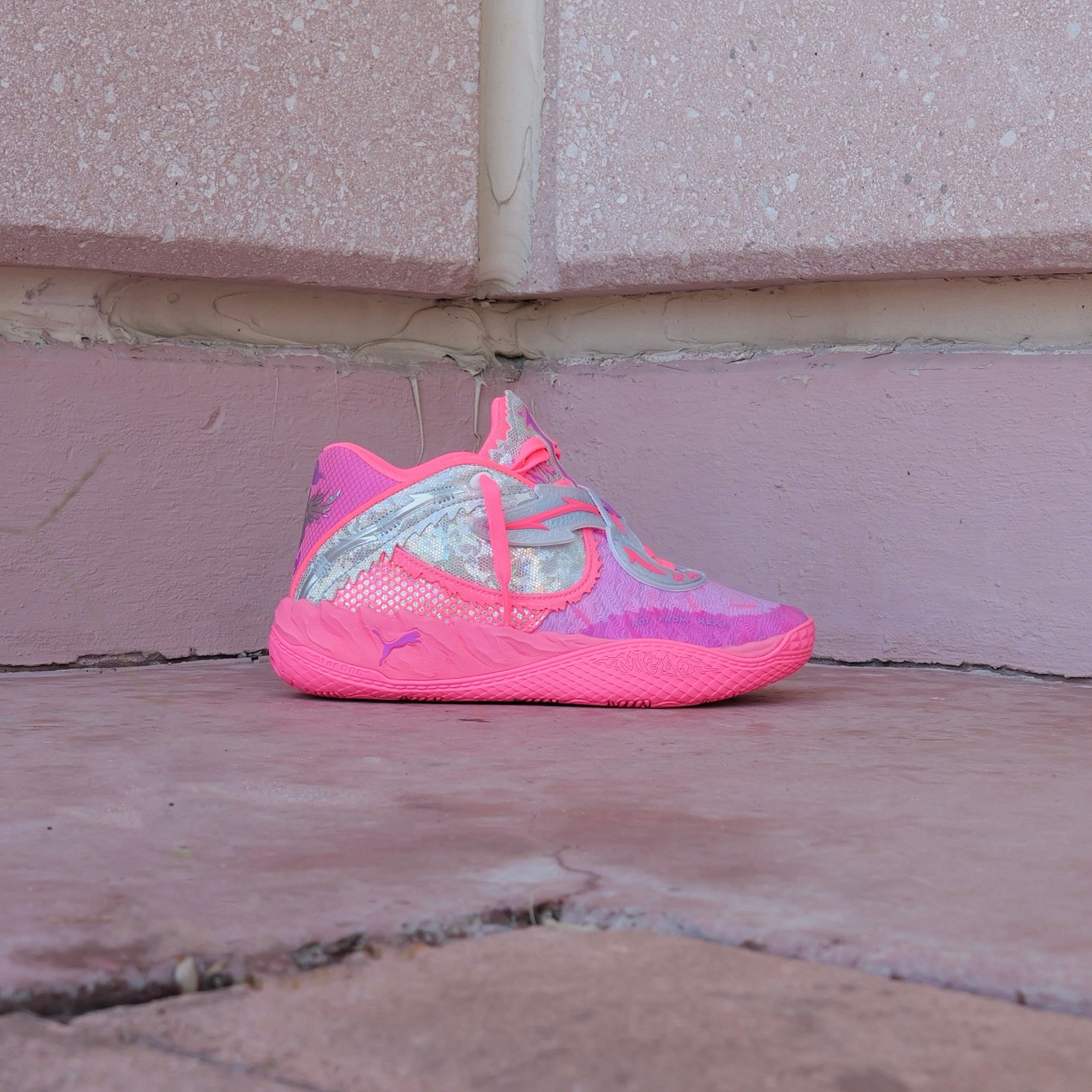 Puma x Lamelo Ball MB.05 World Tour (Sun Struck/Pure Magenta)