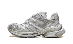 Runner Sneaker "Worn-Out - White Silver" 779066 W3RXP 9110