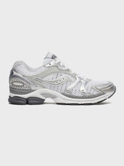Saucony Progrid Triumph 4 Sneakers | White/Silver
