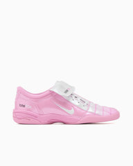 Nike Women's Total 90 SE