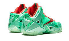 Lebron 11 "Christmas" 616175 301