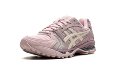 GEL KAYANO 14 WMNS "BARELY ROSE CREAM" 1202A105 700