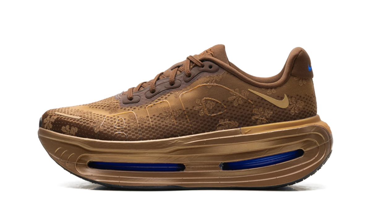 Vomero Premium WMNS "Flat Stout" IQ0028 200