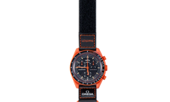 Swatch x Omega Bioceramic Moonswatch "Mission On Earth Lava" SO33O100