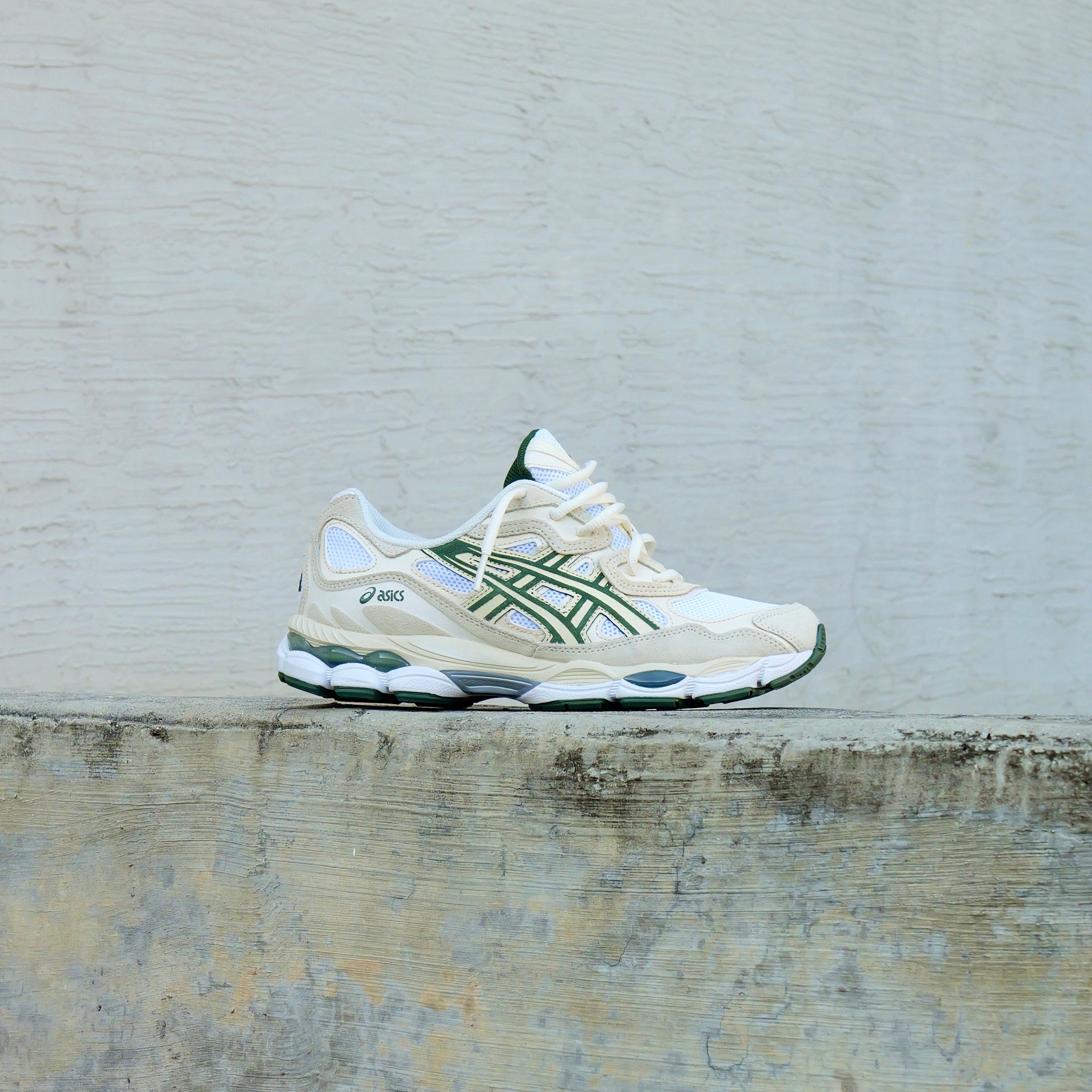 Mens Asics Gel-NYC (Ivory/Forest Night)