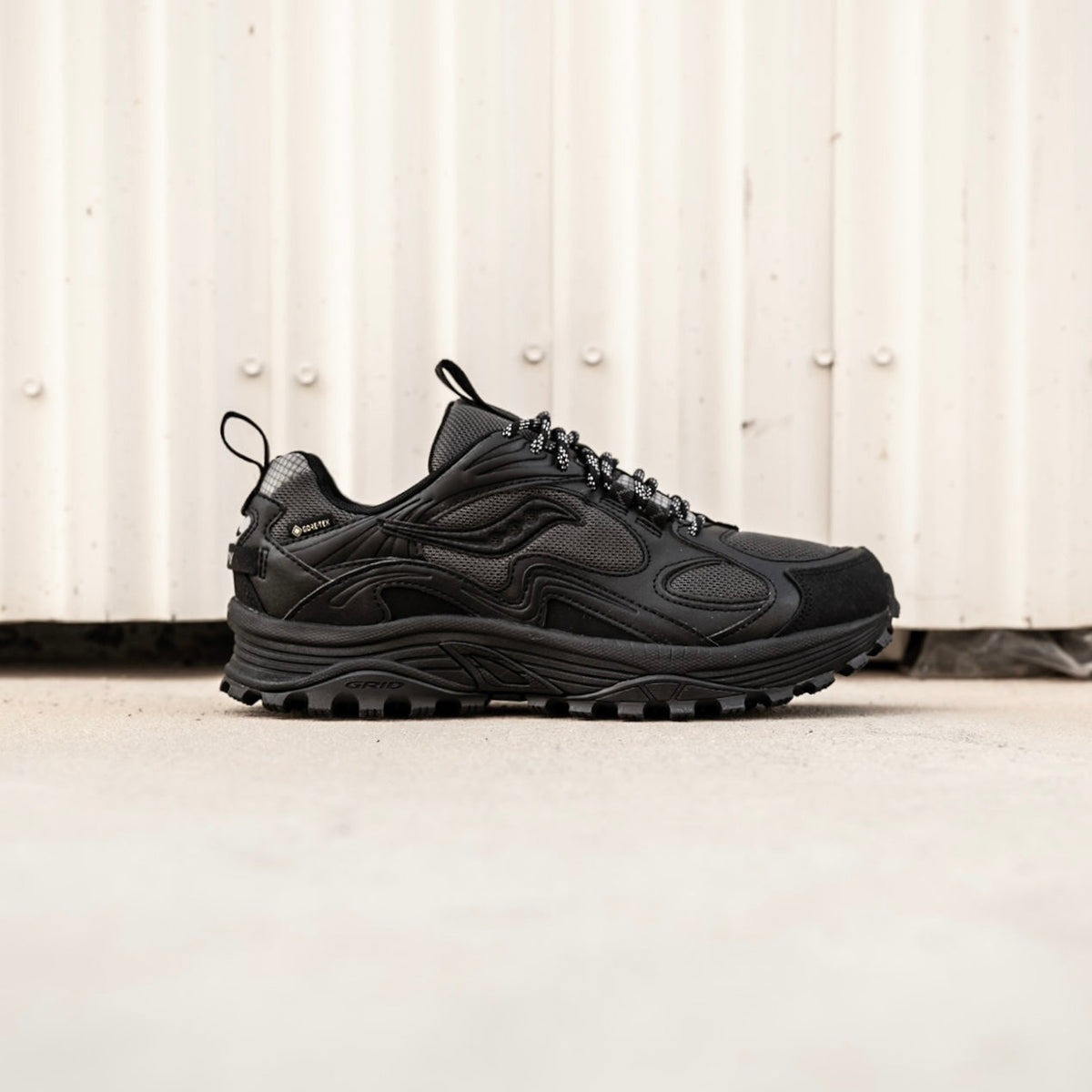 Mens Saucony Grid Aura GTX (Black)