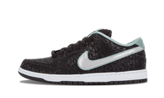 SB Dunk Low Pro Premium "Skate Park Of Tampa 20th Anniversary" 573901 002