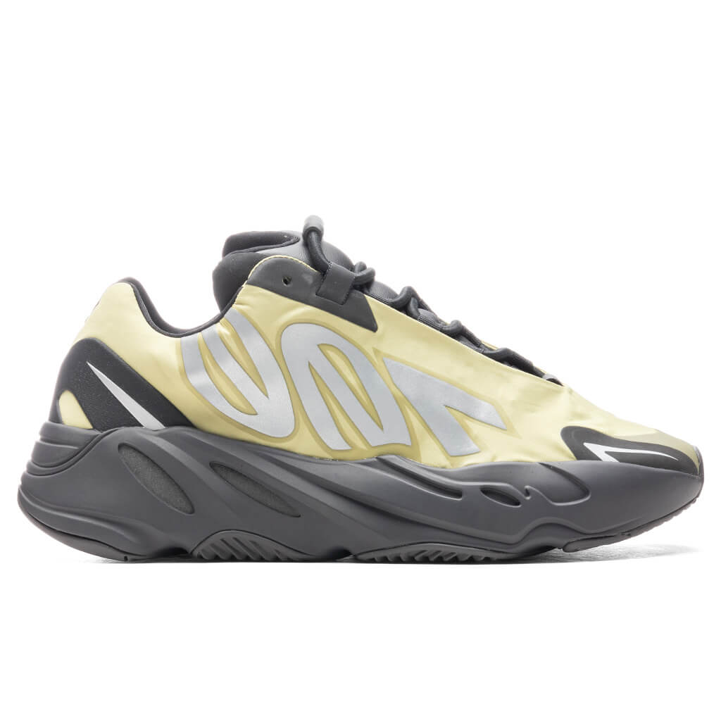 Yeezy 700 MNVN - Resin