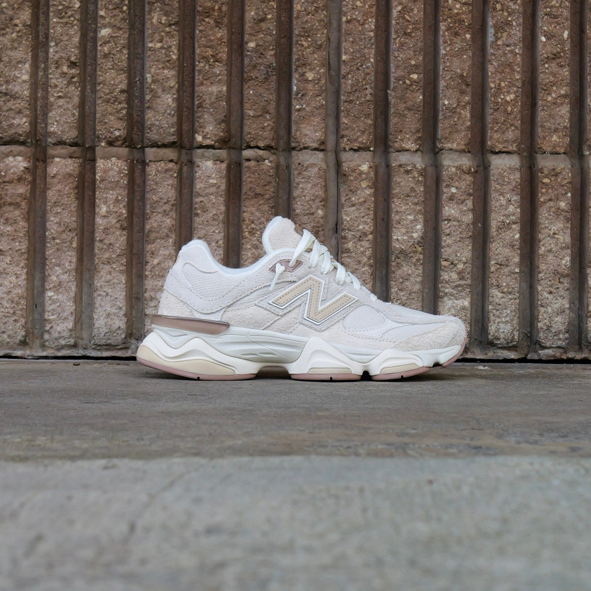 Mens New Balance 9060CCB (Beige/White)