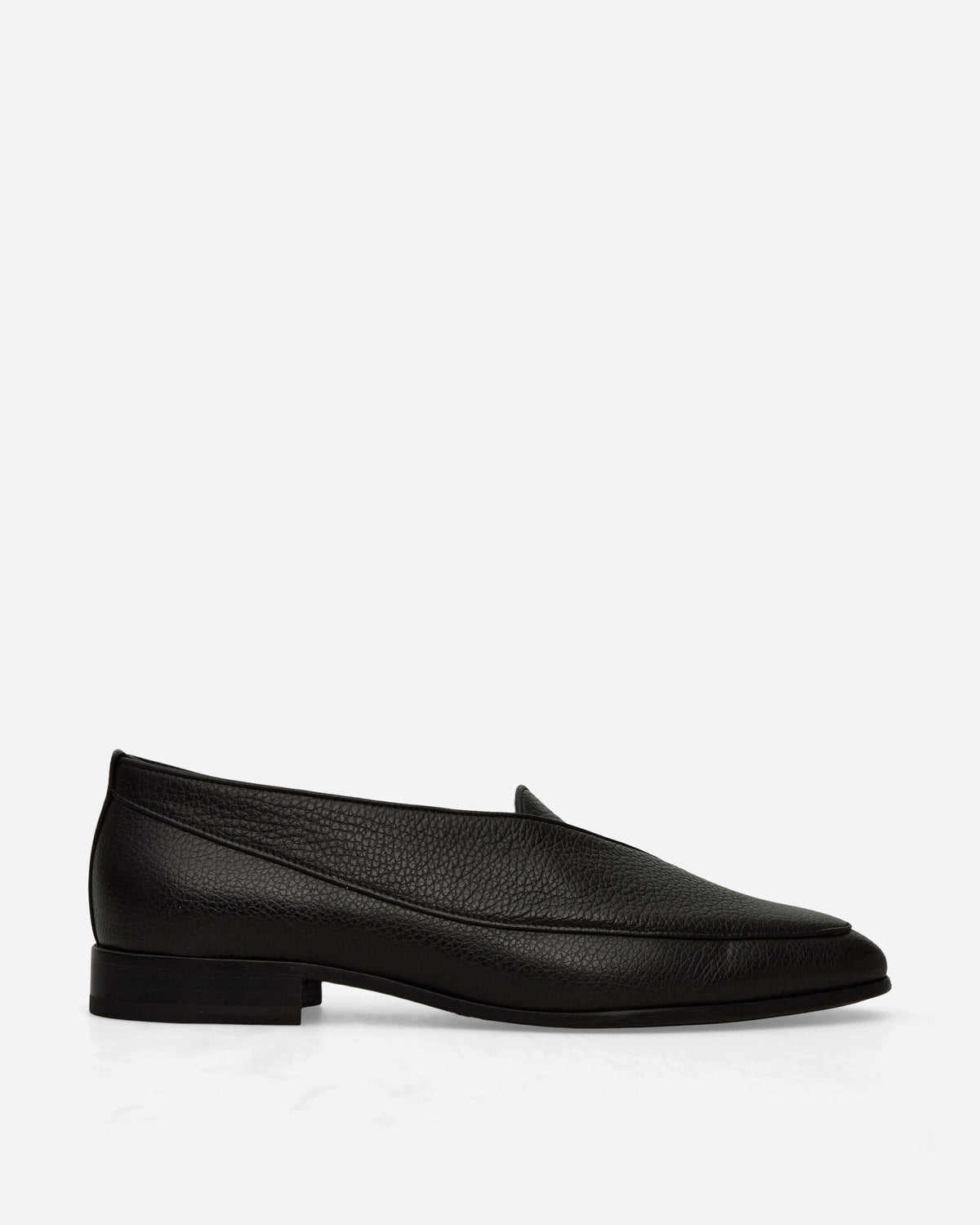 Shin Loafers Black