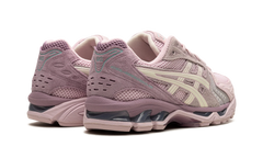 GEL KAYANO 14 WMNS "BARELY ROSE CREAM" 1202A105 700